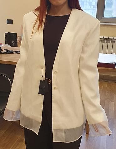 Ağ rəngdə qadın pencək Brend - Charuel - Zərif dizayn: Düz, yaxasız