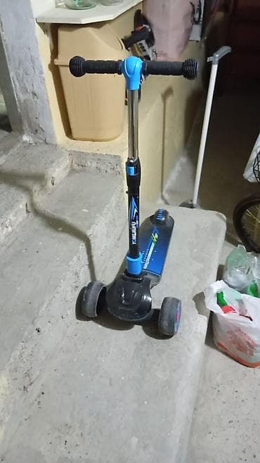 mopeds: Uşaq skuterı – 3 təkərli, mavi-qara dizayn - Marka/model: Yongjufu — 1