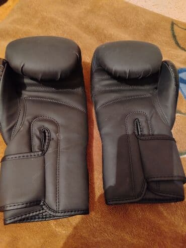 Çadırlar: Boks əlcəkləri – qara rəng, VENUM loqolu - İdman növü: Boks — 3