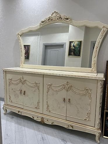 ((7823))*Asya*Qiymet.450 azn. KOMOD. Ölçü . Uzunu1.90. eni 1. m — 1