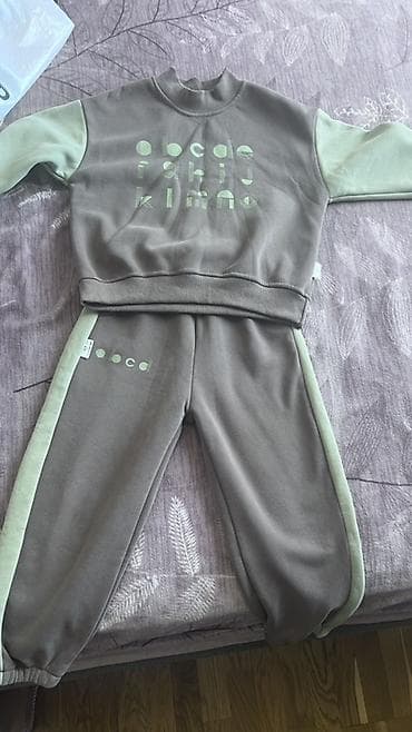 usag geyim: Uşaq üçün iki hissəli sport dəsti - Komlekt: sweatshirt və şalvar - — 1