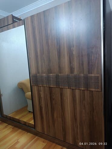 islenmis ev esyalarinin satisi: Б/у, Распашной, 2 двери Прямой шкаф, Гардеробный шкаф — 2