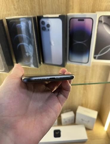 IPhone 11, 128 GB, Qara, Face ID