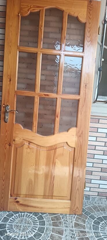 taxta evlər: Şüşəli taxta qapı ev, ofis və ya digər otaqlar üçün uyğundur. Qapı — 2