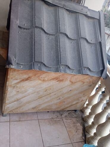 it yuvası: Taxta it evi - Material: qalın taxta lövhələrdən yığma karkas, üst — 2