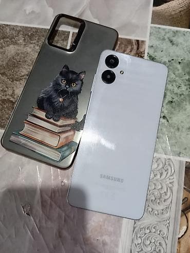 telefonlar islenmis: Samsung Galaxy A06, 128 GB, rəng - Ağ, İki sim kartlı — 2
