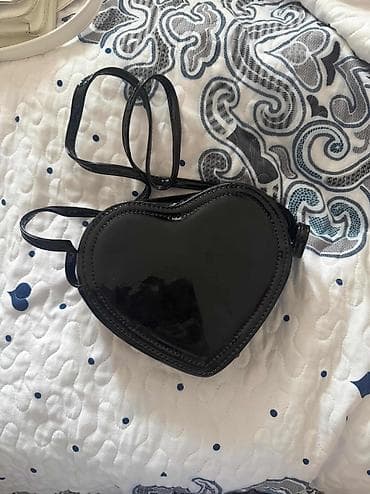 Digər aksesuarlar: Terranova markalı çiyin çantası - Forma: ürək formalı - Rəng: qara — 1