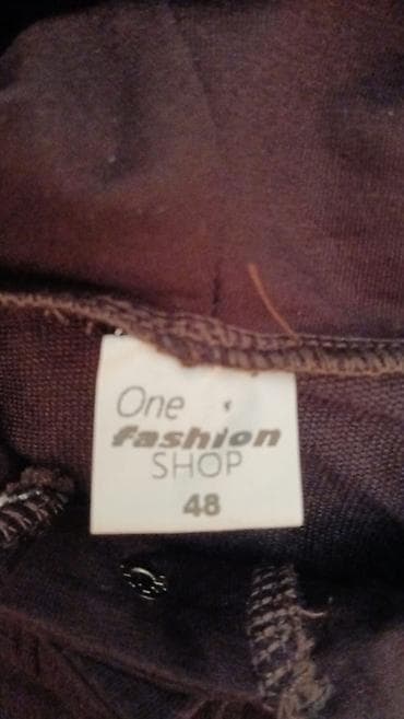 Baş geyimləri: 45 azn alinib geyinilmiyib.35 azn satilir gozel.paltardi olcu 48(xl) — 2