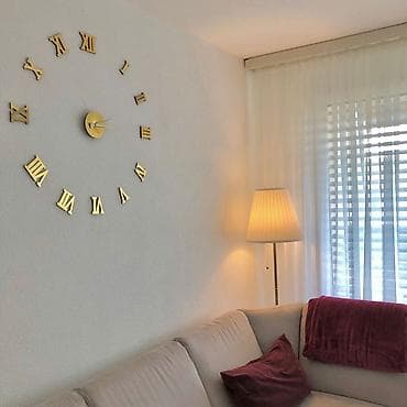 hamam aynasi: Divar saatları — 6