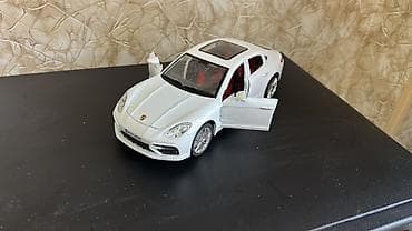 Məhsul: Metal model avtomobil – Porsche Panamera (miqyaslı kolleksiya — 1