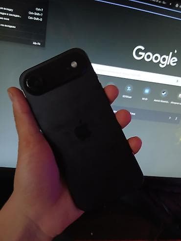 salyan iphoneler: Qara, Face ID — 3