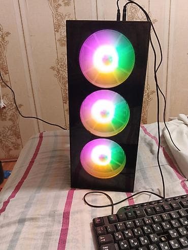 RGB işıqlı masaüstü kompüter (oyun/çoxişləmə üçün