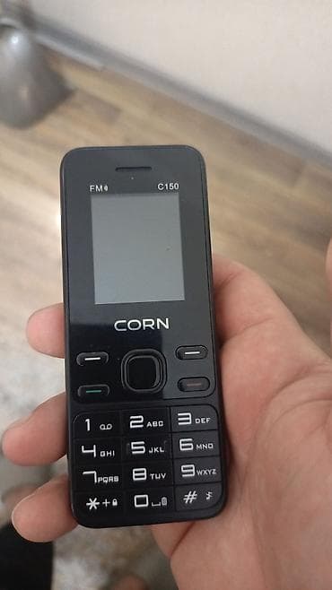 CORN C150 düyməli mobil telefon - Kompakt korpus, qara rəng - İri və