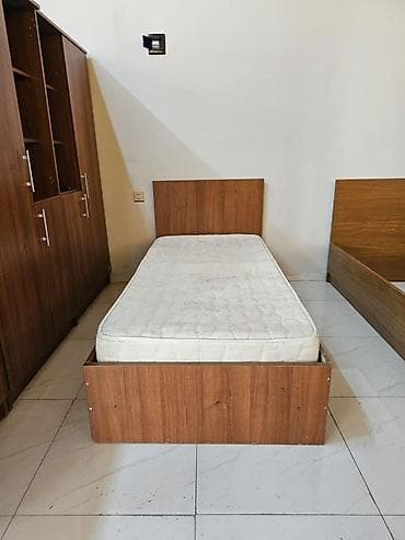 *Çarpayi* 15 eded var Matrasinda leke var *60azn* Ünvan bineqedi G2