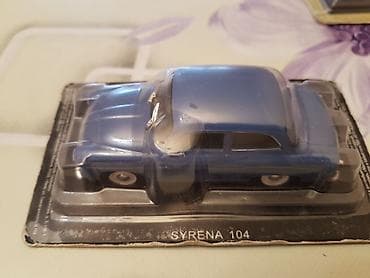 Kolleksiya üçün 1:43 ölçülü die-cast model avtomobillər dəsti. - — 9