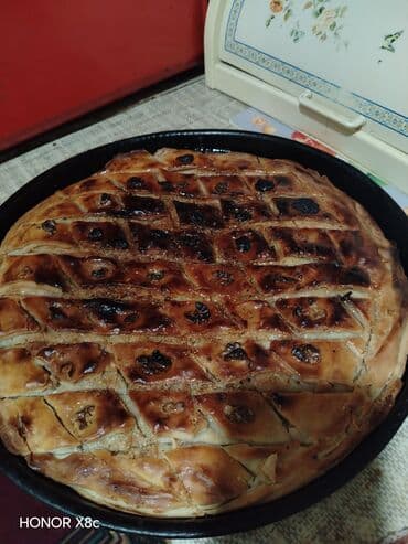 Ev sirniyat paxlava bisirilir baki daxil catirilma var