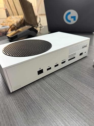 airpods 3 sol qulaq: Satılır: Xbox Series S oyun konsolu və Logitech G920 sükan dəsti (tam — 4