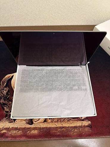 macbook air: Apple MacBook, 13.3 ", Apple M1, 256 GB — 2