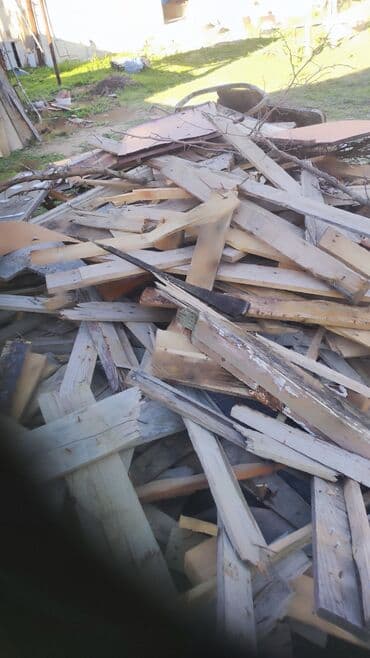 yolka agaci satisi: Ocaq/isitmə üçün doğranmış taxtaparcaları. İcində hər cür taxtalar — 7