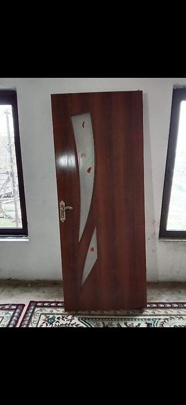 📍📍📍Təcili Satılır📍📍📍 Otaq qapısı satılır. 4 eded. Ölçü 80/2 Ünvan