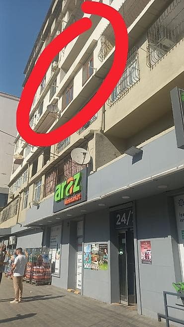 otağ: Salam Əhmədli metrosunun çıxışında abb bankın yanındakı binada 9 — 1
