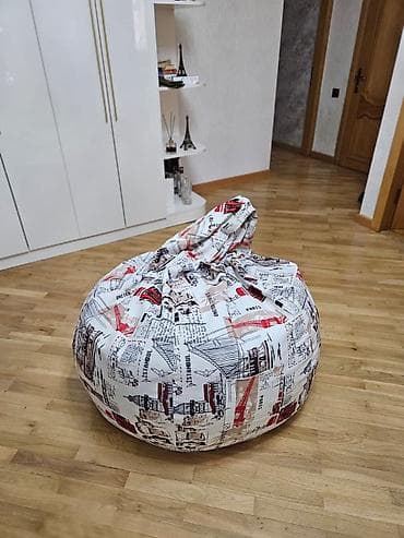 İşlənmiş, Pufik-kreslo, Parça, rəng - Ağ