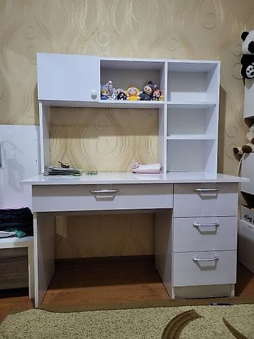 Ev və bağ: Düz masa, Stulsuz, Polkalı, Siyirməli, MDF — 1