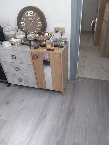 kamo: Komod / konsol dolabı - Dizayn: İki hissəli kompozit korpus – sağ — 1