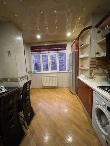 ağ şeher evler: Bakı, Bakıxanov qəs., 4 otaqlı, Köhnə tikili, m. Neftçilər, 120 kv. m — 13