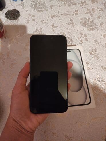 Blackberry: IPhone 15 Plus, 128 GB, Qara, Face ID — 6