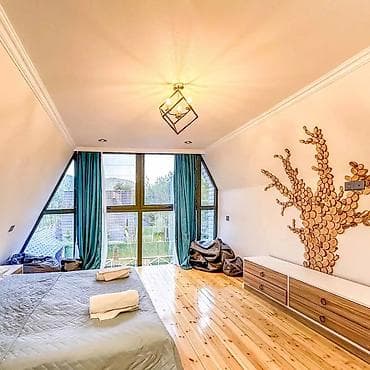 bag evleri: Lerikdə meşə ilə əhatələnmiş, müasir şüşə fasadlı A-frame tipli villa — 9