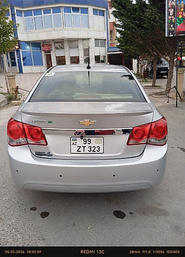 traxtor satisi: Chevrolet Cruze: 1.4 l | 2011 il 97000 km Sedan — 5