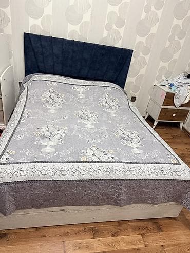 iki neferlik çarpayı: İki nəfərlik yataq dəsti A - Ölçü: təxmini 160x200 sm (şəkildən — 1