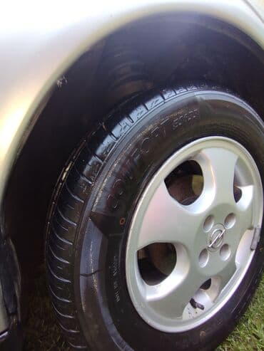 hyundai elantra termostat: Opel Astra: 1.6 l | 1999 il 440000 km Sedan — 5