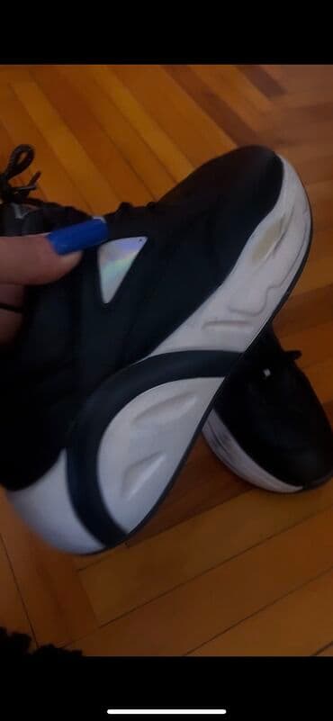 fitnes üçün qadın krosovkaları: Ölçü: 36.5, rəng - Qara, İşlənmiş — 6