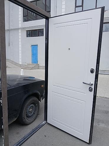 işlənmiş seyf qapi: Metall giriş qapısı - Material: möhkəm metal konstruksiya, polad — 1