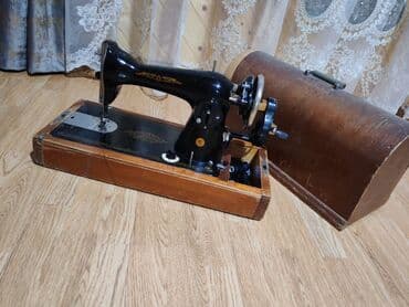 qoz bişirən aparat: Mexanik tikiş maşını – klassik, çuğun gövdəli model - Rəng: qara — 1