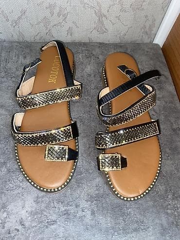 sandalet: Qadın ayaqqabıları – daşlı və parlaq modellər dəsti - Model 1: Qara — 2