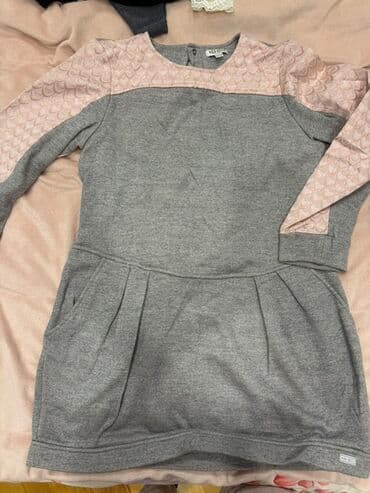 topik geyim: Qadın geyim dəsti – 4 fərqli don 1) Pudra rəngli, incə çiçək naxışlı — 19