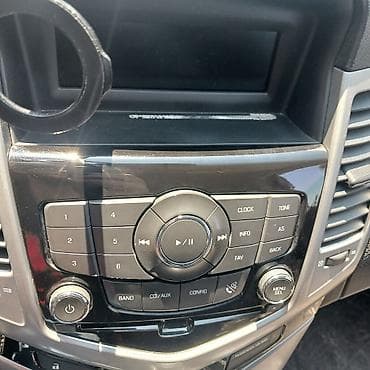 Chevrolet Cruze OEM multimedia/radio paneli Xüsusiyyətlər: - Zavod — 2