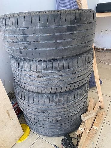 avto karavan: 4 ədəd yay tipli avtomobil şini

225/45/17 — 2