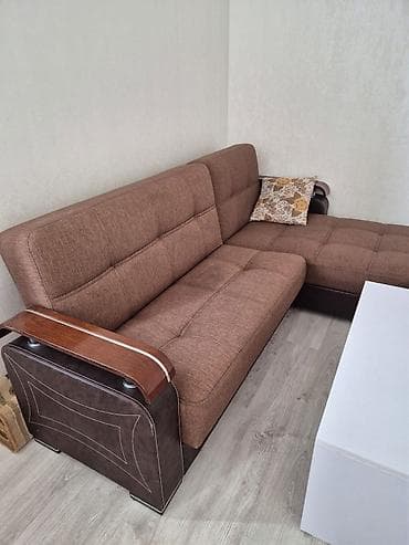 aslanoglu mebel: Uqlavoy divan. 250azn. seliqeli istifadə edilib. Açılır bazalidir — 1
