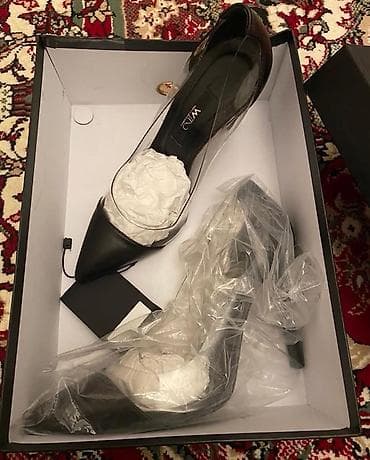 deri kurtka: Qadın üçün klassik stilettolar - Brend: WAND Paris (etiketdə — 9