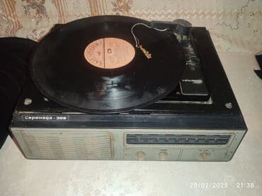 виниловый проигрыватель баку: Qramafon 17 ədəd disqi ilə birlikdə satilir — 2