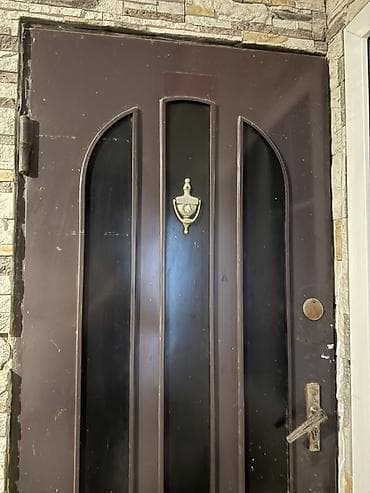 Lesa: Dəmir giriş qapısı - Material: qalın metal konstruksiya - Rəng: tünd — 4