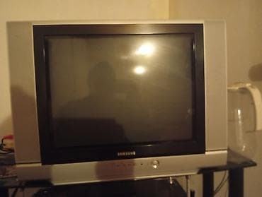 samsuq a 10: Televizor Panasonic 70" 4K (3840x2160) — 10