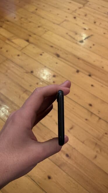 apple iphone 7: IPhone 7, Qara, Barmaq izi — 4