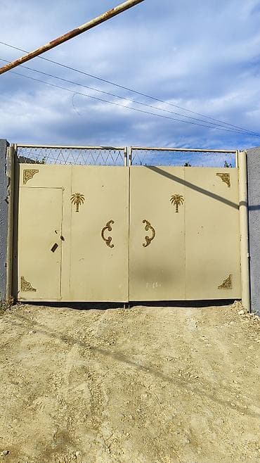 qapı mdf: İşlənmiş Dəmir Həyət darvazası, Yana açılan, Mexaniki, Qapı ilə, rəng - Bej — 1