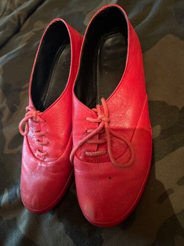 женские бежевые замшевые туфли: Туфли, Размер: 39, цвет - Красный, Б/у — 2