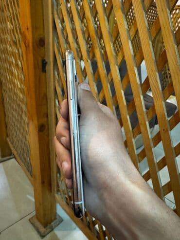 Fly: IPhone X, Серебристый, Битый — 3